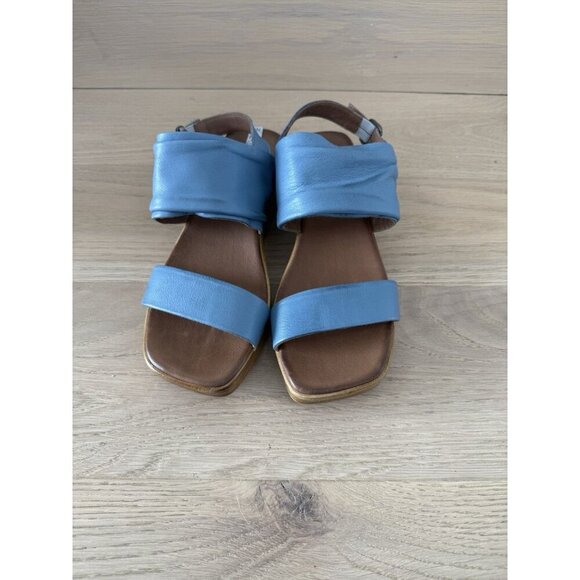 Bueno Maya Women's Sandals Shoes 39 8 8.5 Denim Color Leather Adjustable Wedge - Picture 2 of 6